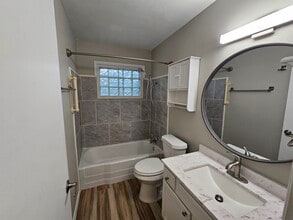 1010 S Plains Park Dr in Roswell, NM - Building Photo - Building Photo