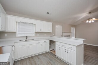 165 Fields Creek Way in Covington, GA - Foto de edificio - Building Photo