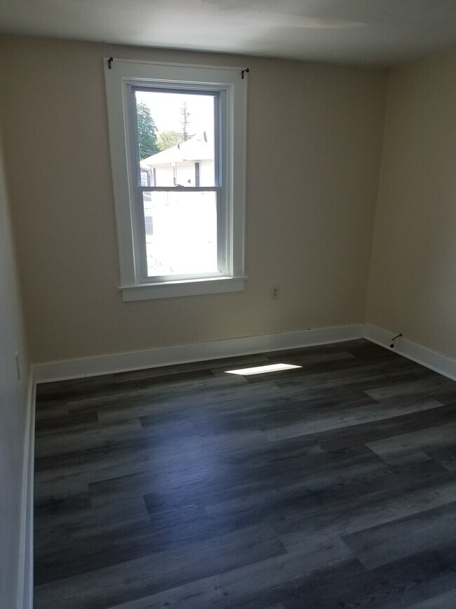 105 Theron St, Unit 2R photo'