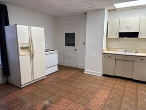 404 W Washington St in Springfield, IL - Building Photo - Building Photo