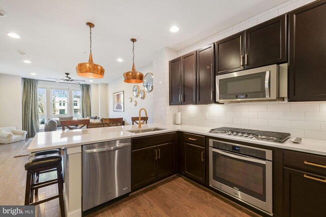 property at 1931 Richmond Hwy