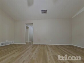 6212 Douglas Dr in Watauga, TX - Building Photo - Building Photo