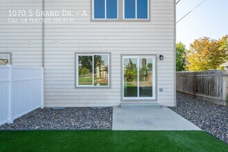 1070 S Grand Dr, Unit A in Moses Lake, WA - Building Photo - Building Photo