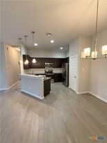 2222 Avery Village in New Braunfels, TX - Building Photo