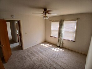 211 N Bothwell St in Palatine, IL - Building Photo - Building Photo