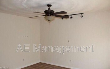 1556 Darren Cir in Portsmouth, VA - Building Photo - Building Photo