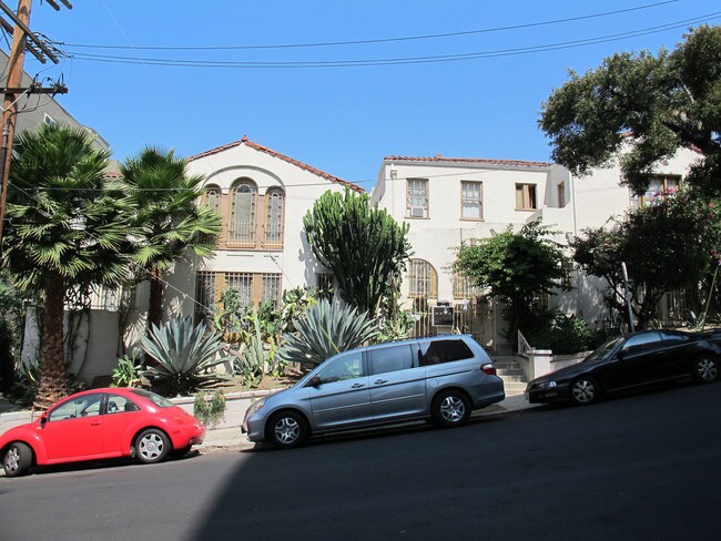 501-507 Corondelet St in Los Angeles, CA - Building Photo - Building Photo