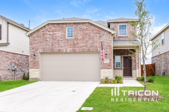 property at 1421 Westport Ln