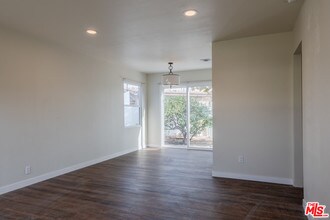 6324 Goodland Ave in Los Angeles, CA - Building Photo - Building Photo