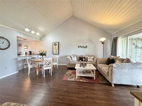 1106 Villa Ln in Apopka, FL - Building Photo - Building Photo