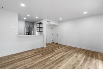 88 Lemon Grove in Irvine, CA - Building Photo - Building Photo