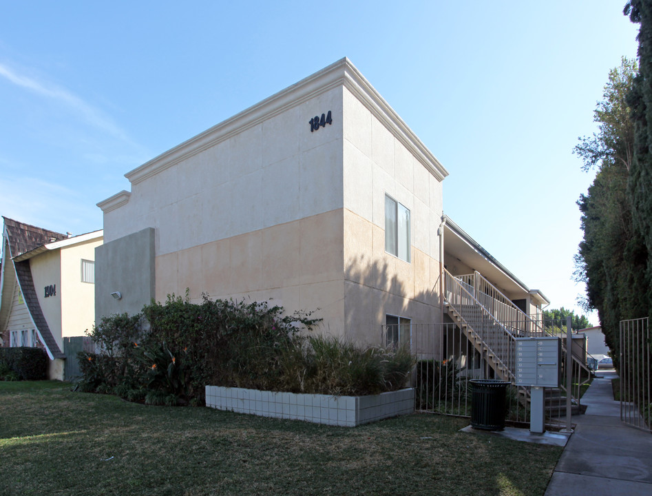 1844 E Wilson Ave in Orange, CA - Foto de edificio