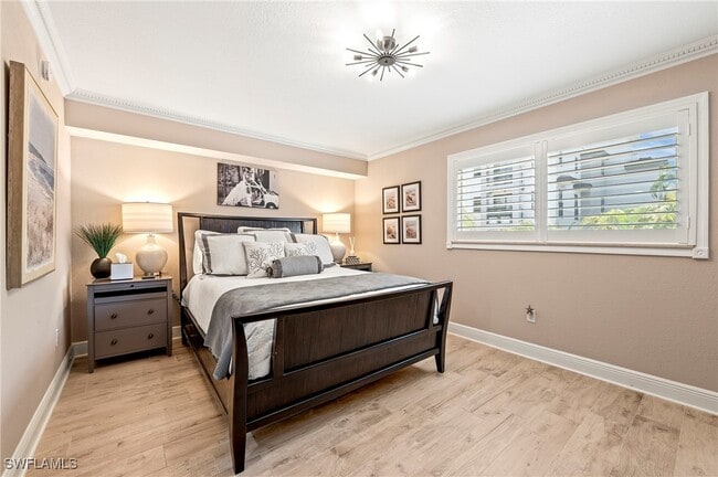 property at 950 7th Ave S