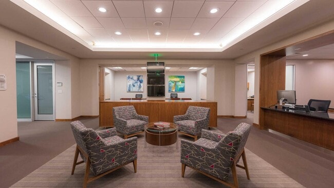 660 Washington St in Boston, MA - Foto de edificio - Building Photo