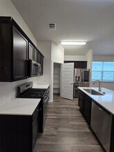 7917 Linnie Ln in Austin, TX - Building Photo - Building Photo