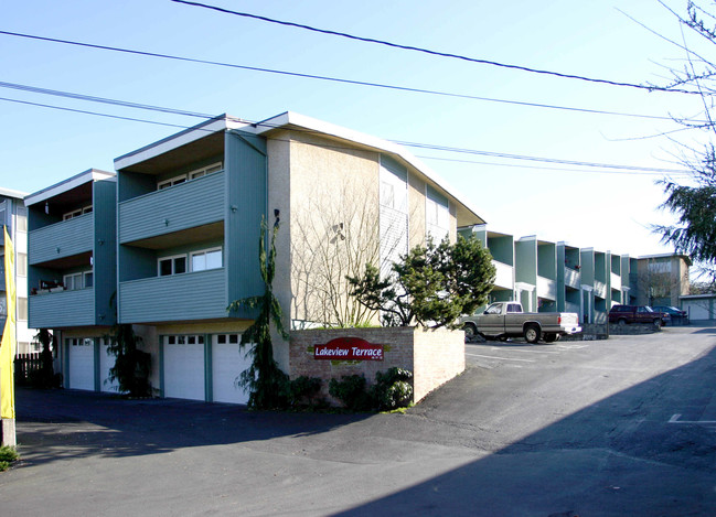 Lakeview Terrace Apartments in Everett, WA - Building Photo - Building Photo