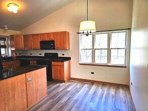 2212 Waterleaf Ct in Naperville, IL - Building Photo - Building Photo