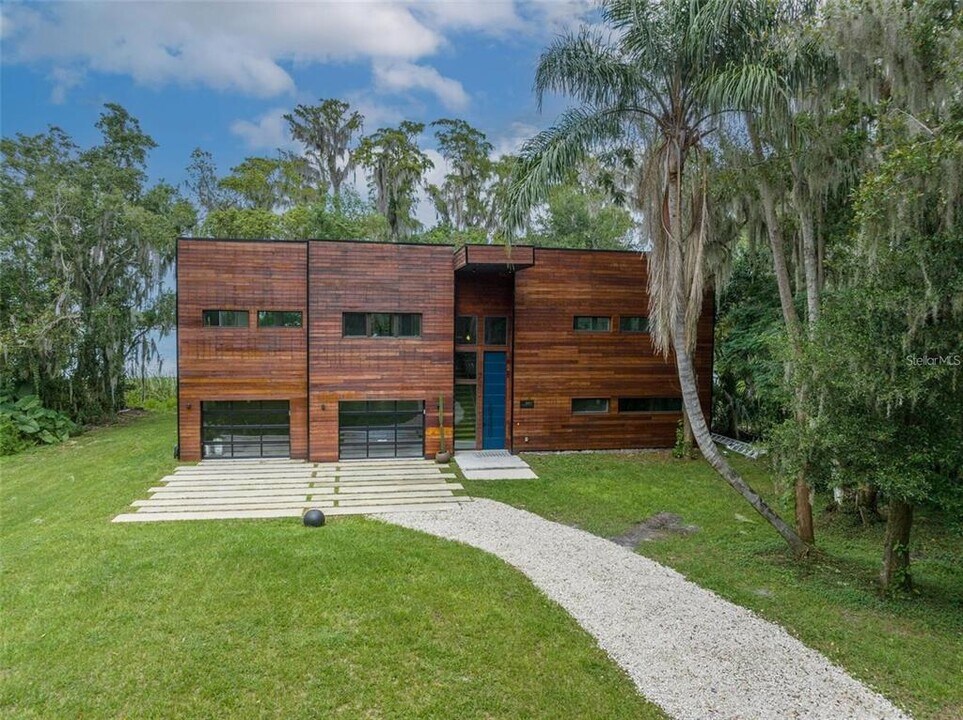 3807 S Semoran Blvd in Orlando, FL - Building Photo