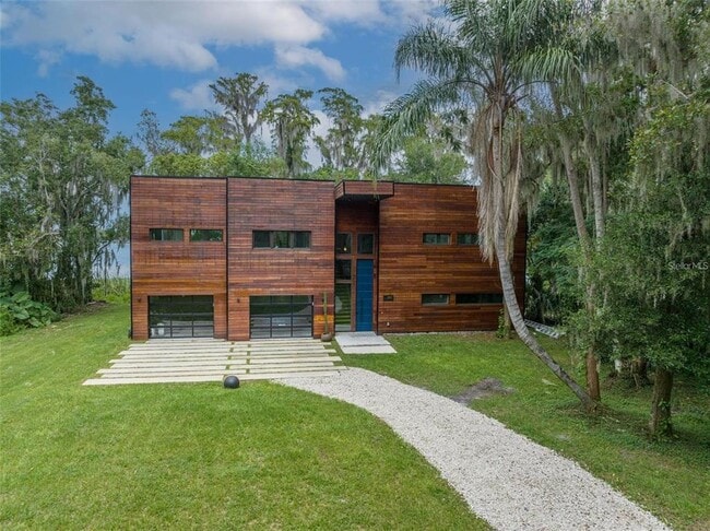 property at 3807 S Semoran Blvd