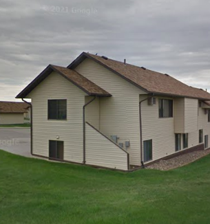 210 Arrowhead Dr in Miles City, MT - Building Photo