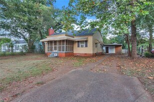 2614 Skyline Ave in Montgomery, AL - Building Photo