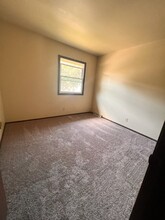 10132 W Jonen St in Milwaukee, WI - Building Photo - Building Photo