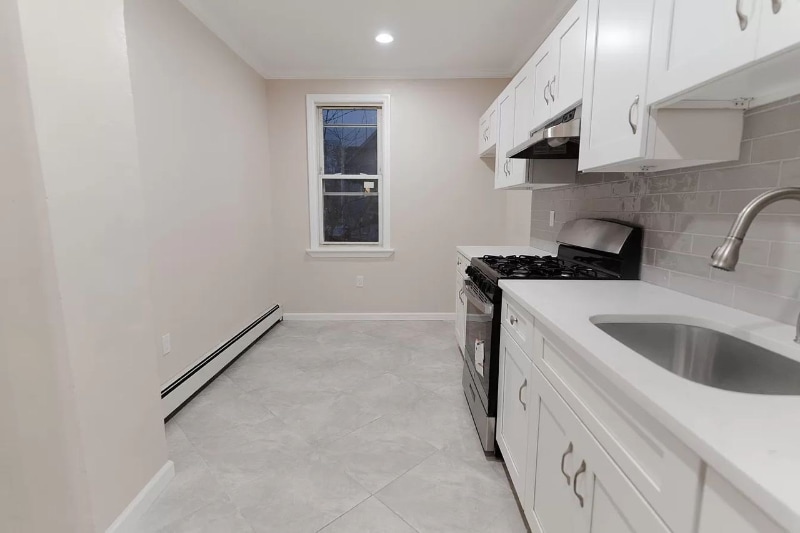 36 Holden St in Clifton, NJ - Building Photo
