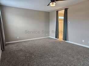 8119 S 45th Ave in Phoenix, AZ - Building Photo - Building Photo