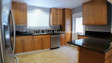 3138 Shadypark Dr in Long Beach, CA - Building Photo - Building Photo