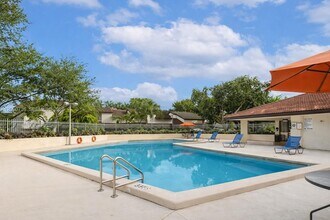 12344 SW 94th Ln in Miami, FL - Building Photo - Building Photo