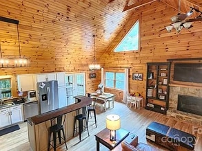 306 Henry Dingus Way in Maggie Valley, NC - Building Photo - Building Photo