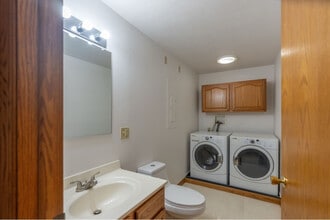 120 N West St, Unit 11 in Ebensburg, PA - Building Photo - Building Photo