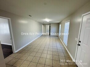 707 Melody Ln in Dothan, AL - Building Photo - Building Photo