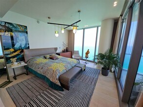 15701 Collins Ave, Unit 4402 in North Miami Beach, FL - Building Photo - Building Photo