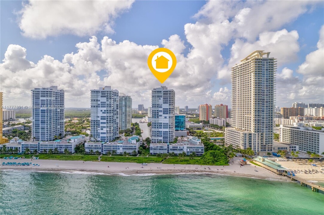 16485 Collins Ave, Unit 1432 in Sunny Isles Beach, FL - Foto de edificio