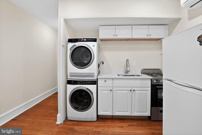 257 S 21st St in Philadelphia, PA - Building Photo - Building Photo