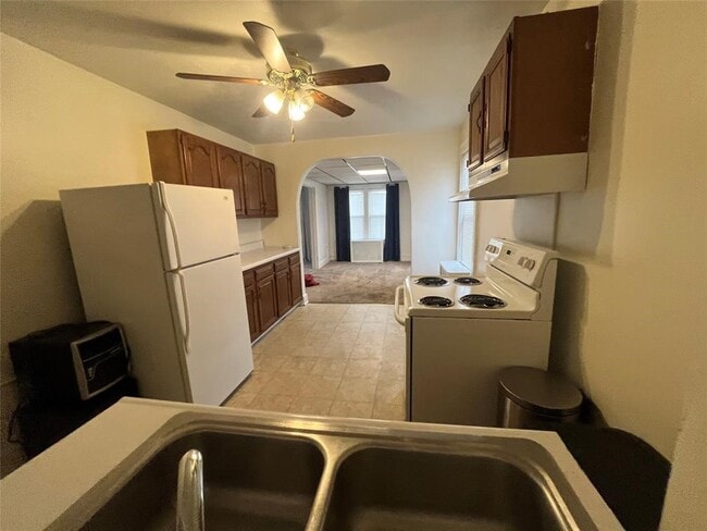 3300 E Main St in Endicott, NY - Building Photo - Building Photo