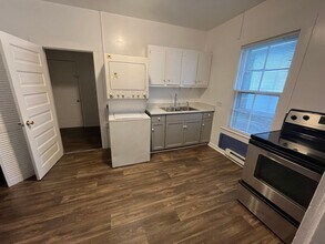 914 Berkeley St in Durham, NC - Building Photo - Building Photo