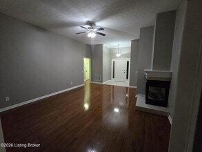 6408 Mossy Oaks Dr in Louisville, KY - Building Photo - Building Photo