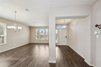 451 Woodhaven Forest Dr in Conroe, TX - Building Photo - Building Photo