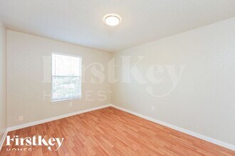 5831 Forest Canyon in San Antonio, TX - Building Photo - Building Photo