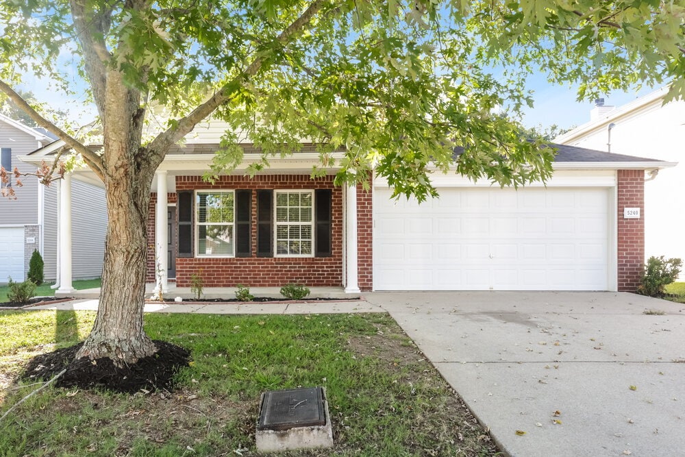 5240 Sunsail Dr in Nashville, TN - Building Photo
