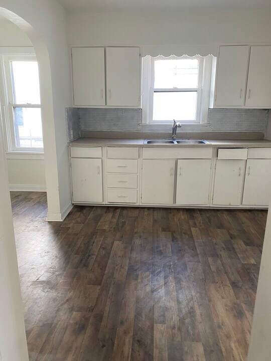 3245 N Kenwood Ave in Indianapolis, IN - Foto de edificio