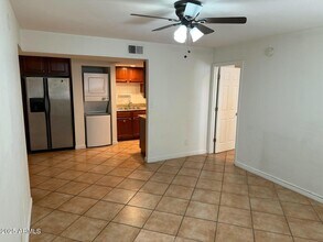 12440 N 20th St in Phoenix, AZ - Building Photo - Building Photo