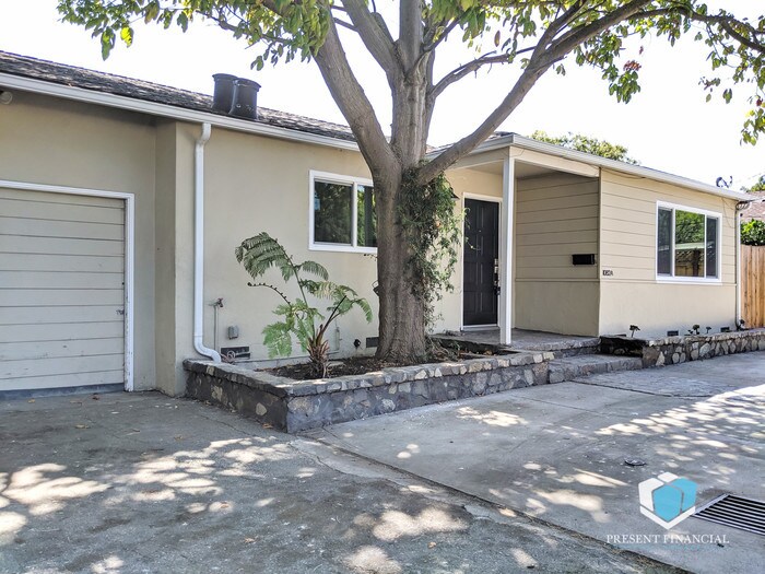 1082 Fifteenth Ave-Unit -Unit A in Redwood City, CA - Foto de edificio