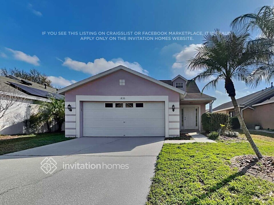 1830 Horsechestnut Ct in Trinity, FL - Foto de edificio