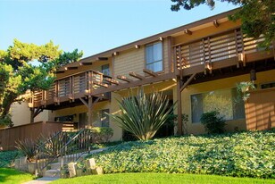 Village Green in La Habra, CA - Building Photo