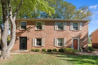 747 Spring Meadows Dr in Lexington, KY - Building Photo - Building Photo