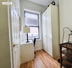 344 E 51st St in New York, NY - Building Photo - Building Photo
