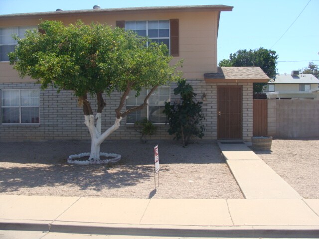 121 E 14th Pl in Mesa, AZ - Building Photo